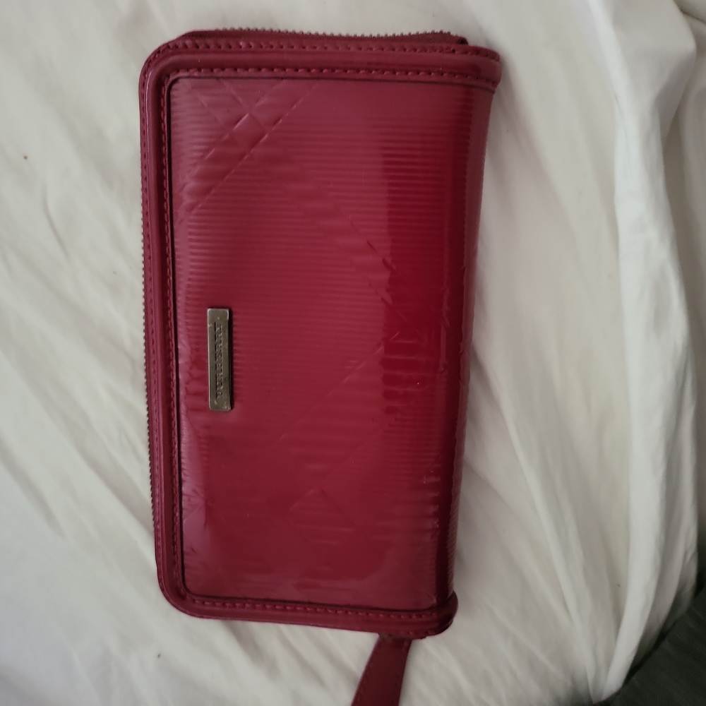 Burberry pink wallet patent leather